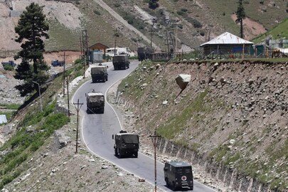 India-China Border: ಲಡಾಖ್​ ಗಡಿಯ ವಿವಾದಿತ ಪ್ರದೇಶದಿಂದ ಕೊನೆಗೂ ಹಿಂದೆ ಸರಿದ ಚೀನಾ ಸೇನೆ |