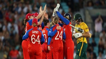 T20 WC 2026: ಸತತ ಮೂರನೇ ಬಾರಿಯೂ ಸೌತ್ ಆಫ್ರಿಕಾ ವುಮನ್ಸ್ ಕನಸು ಭಗ್ನ! ಫೈನಲ್ಗೆ ಎಂಟ್ರಿ ಕೊಟ್ಟ ಇಂಗ್ಲೆಂಡ್ | ಕ್ರೀಡಾ ಸುದ್ದಿ | ACTPnews
